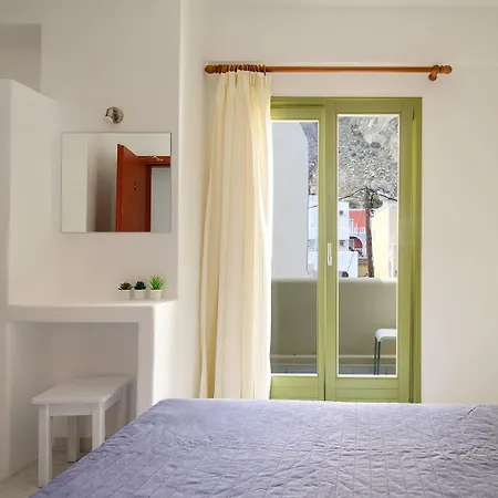 Markos * Perissa (Santorini)